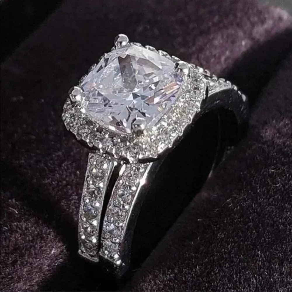 CUSHION CUT 925 STERLING SILVER DIAMOND RING, CUTE RING, SHINY RING. - Picture 2 of 5